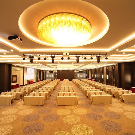 Ramada Plaza By Wyndham Konya Hotel Exterior foto